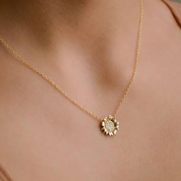 Anzie Hope Sunflower Pavé Necklace Diamond - Picture 1 of 3
